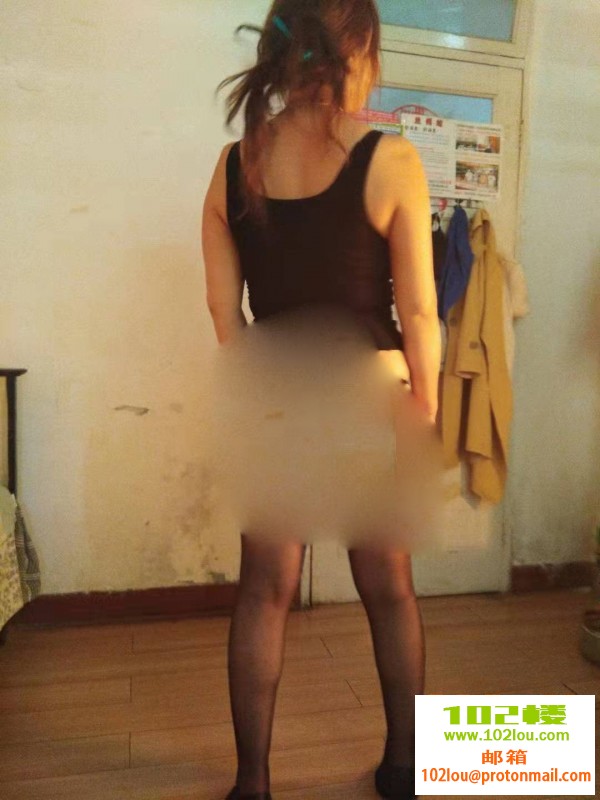 215007wiven7s7f7eaasbf.jpg