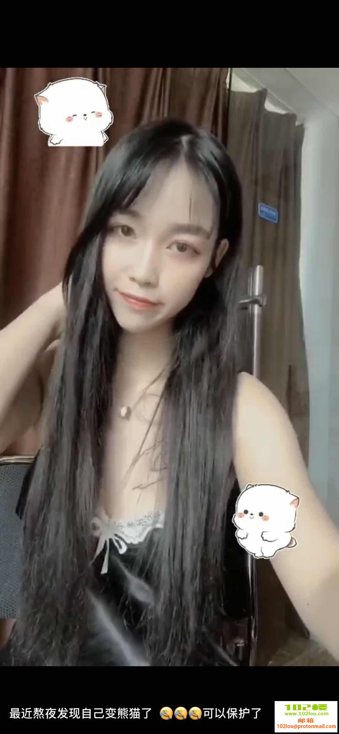 155015a2vajun1bnhaaa8n.jpg