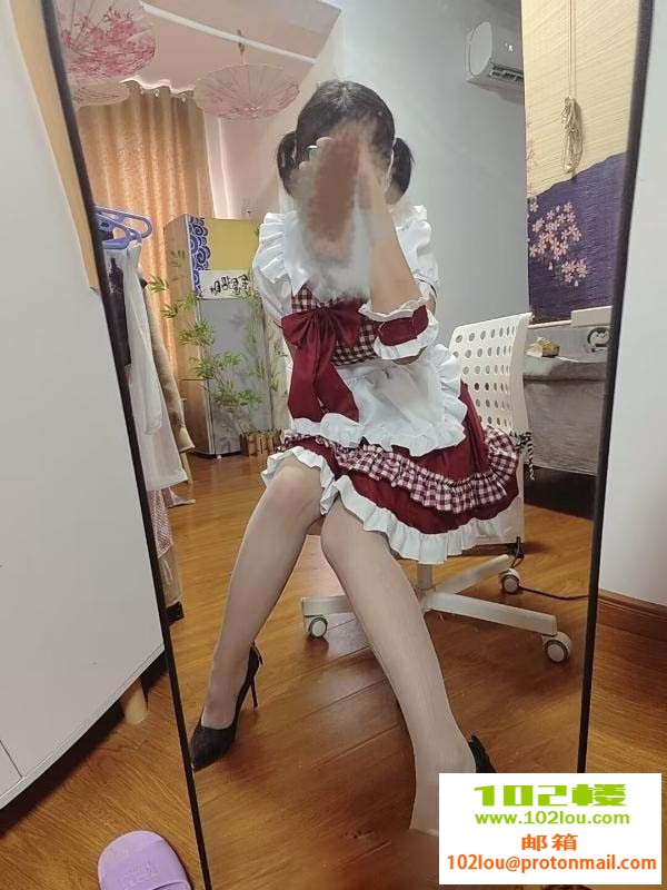 233251la3s9d99ezw9sovq.jpg