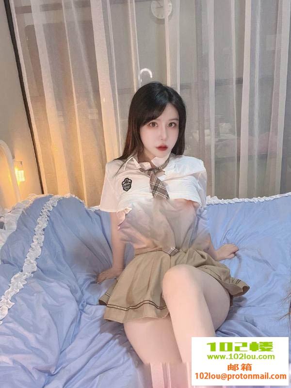134249x050w5tu5r919cug.jpg