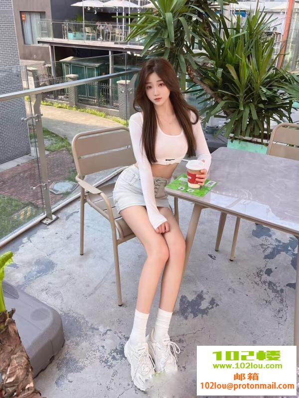 140655zl2w44z88gvum802.jpg