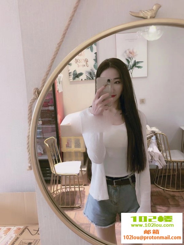 010442sa3lhl81a83cr218.jpg
